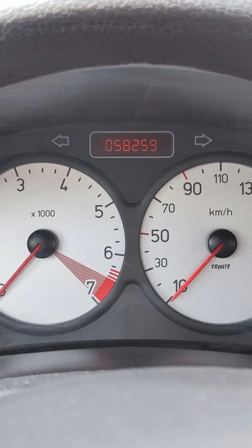 پژو ۲۰۶ صندوق دار v8 - 1392