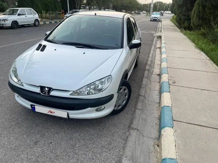 خودرو پژو، ۲۰۶ صندوق دار آگهی ann_20075369