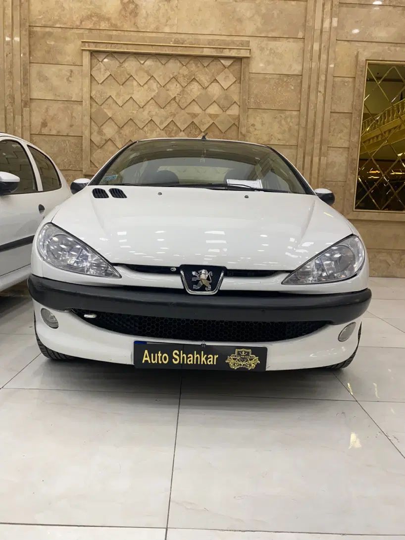 پژو ۲۰۶ صندوق دار v8 - 1391