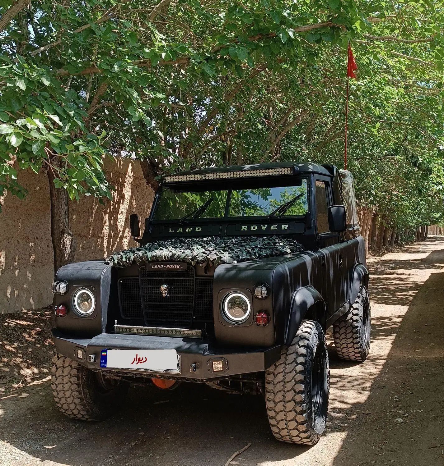 لندرور دیفندر - - 1989