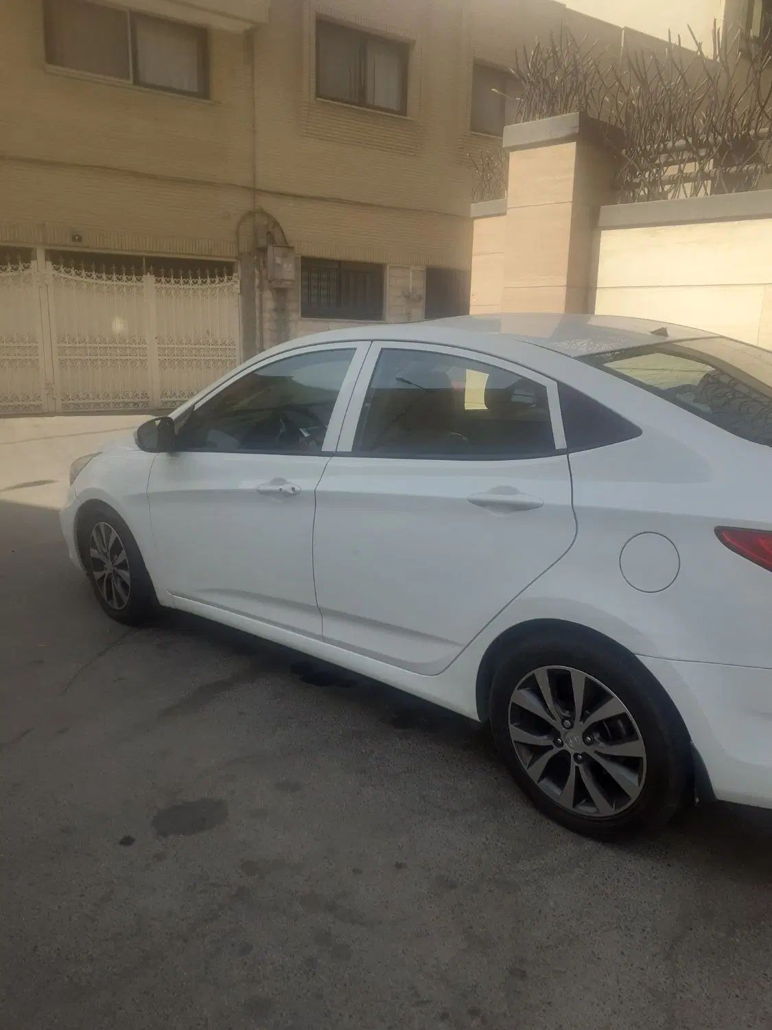 هیوندای اکسنت 1.6 لیتر بلو - 2015