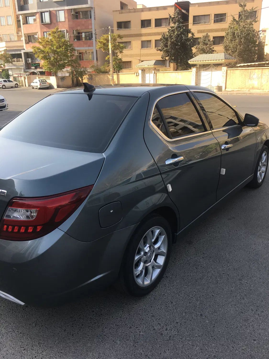 دنا پلاس توربو اتوماتیک - 1401