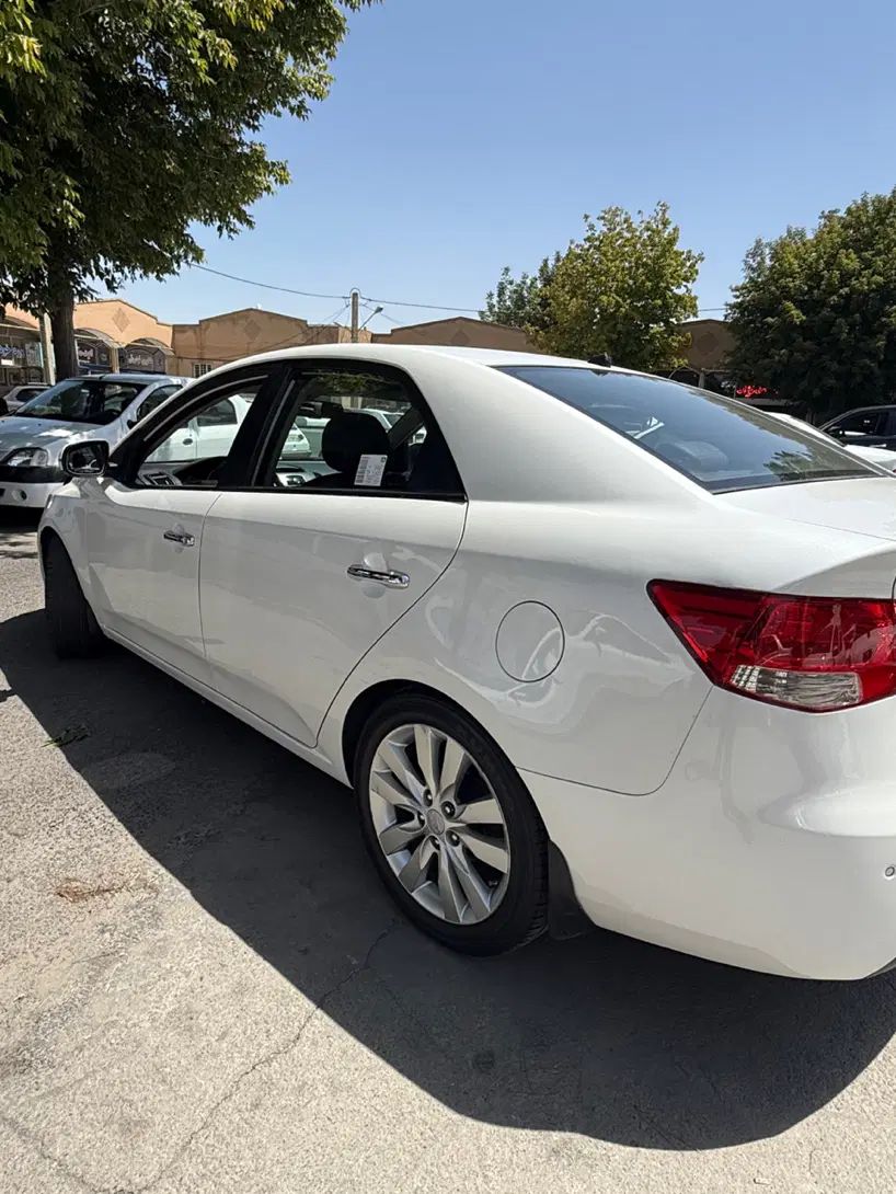 کیا سراتو 2.0 لیتر اتوماتیک GT لاین - 2012