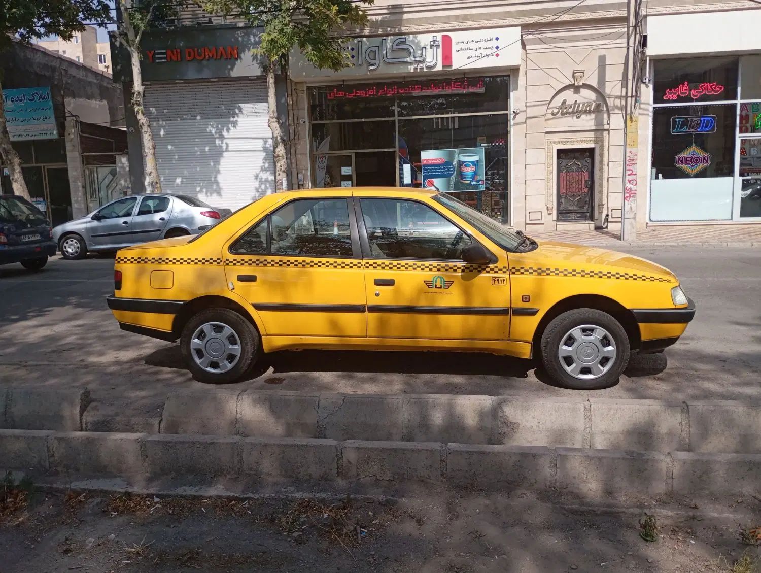 پژو 405 GLX - دوگانه سوز - 1400