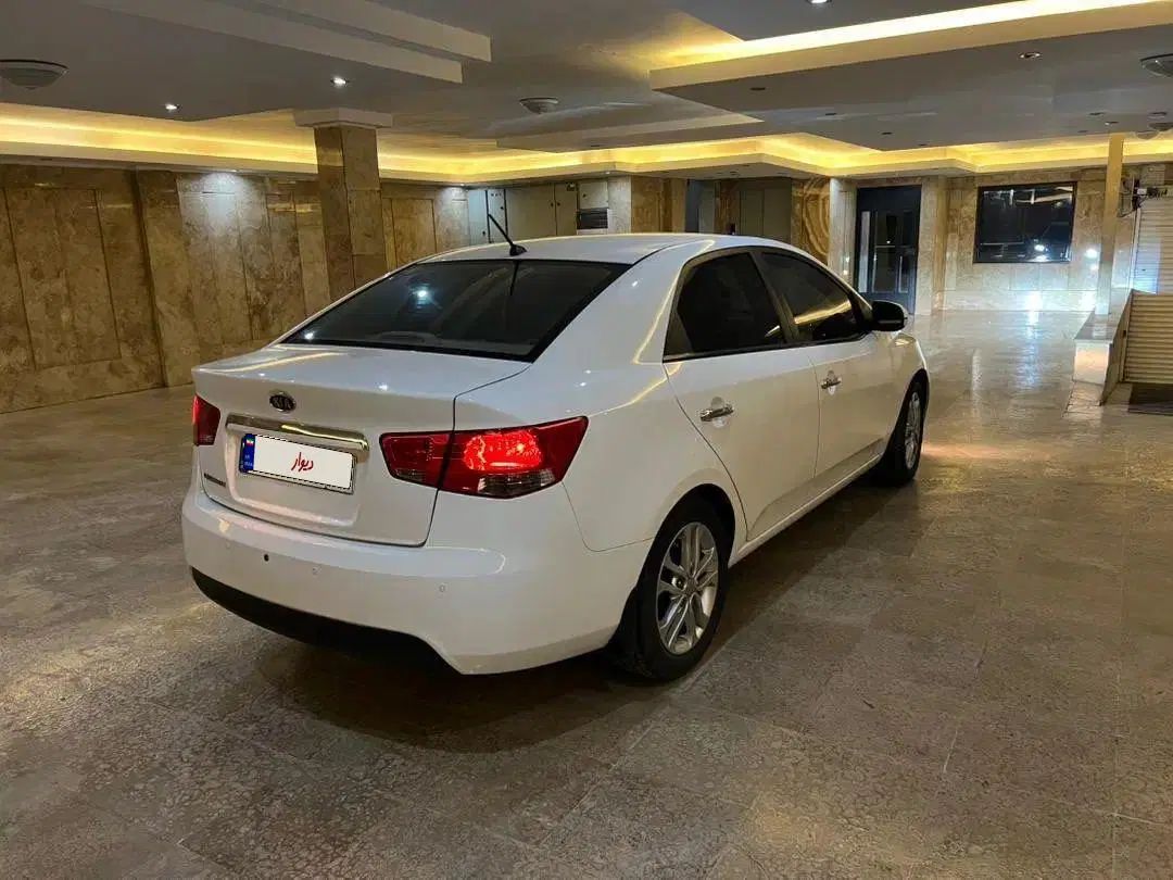 کیا سراتو 2.0 لیتر اتوماتیک GT لاین - 2016