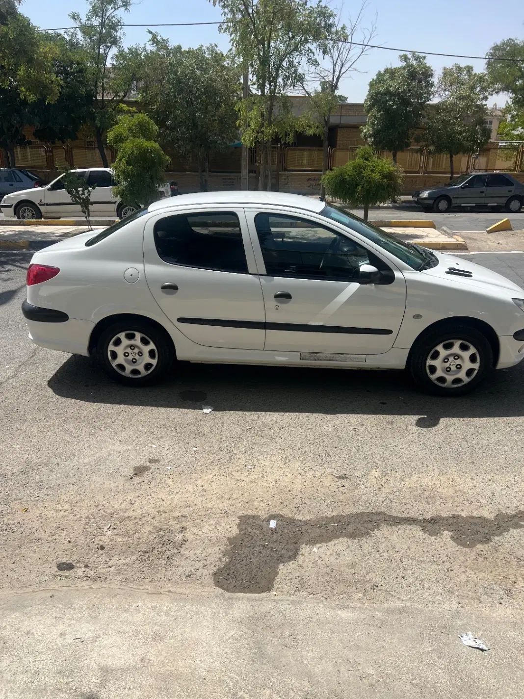 پژو ۲۰۶ صندوق دار v8 - 1398