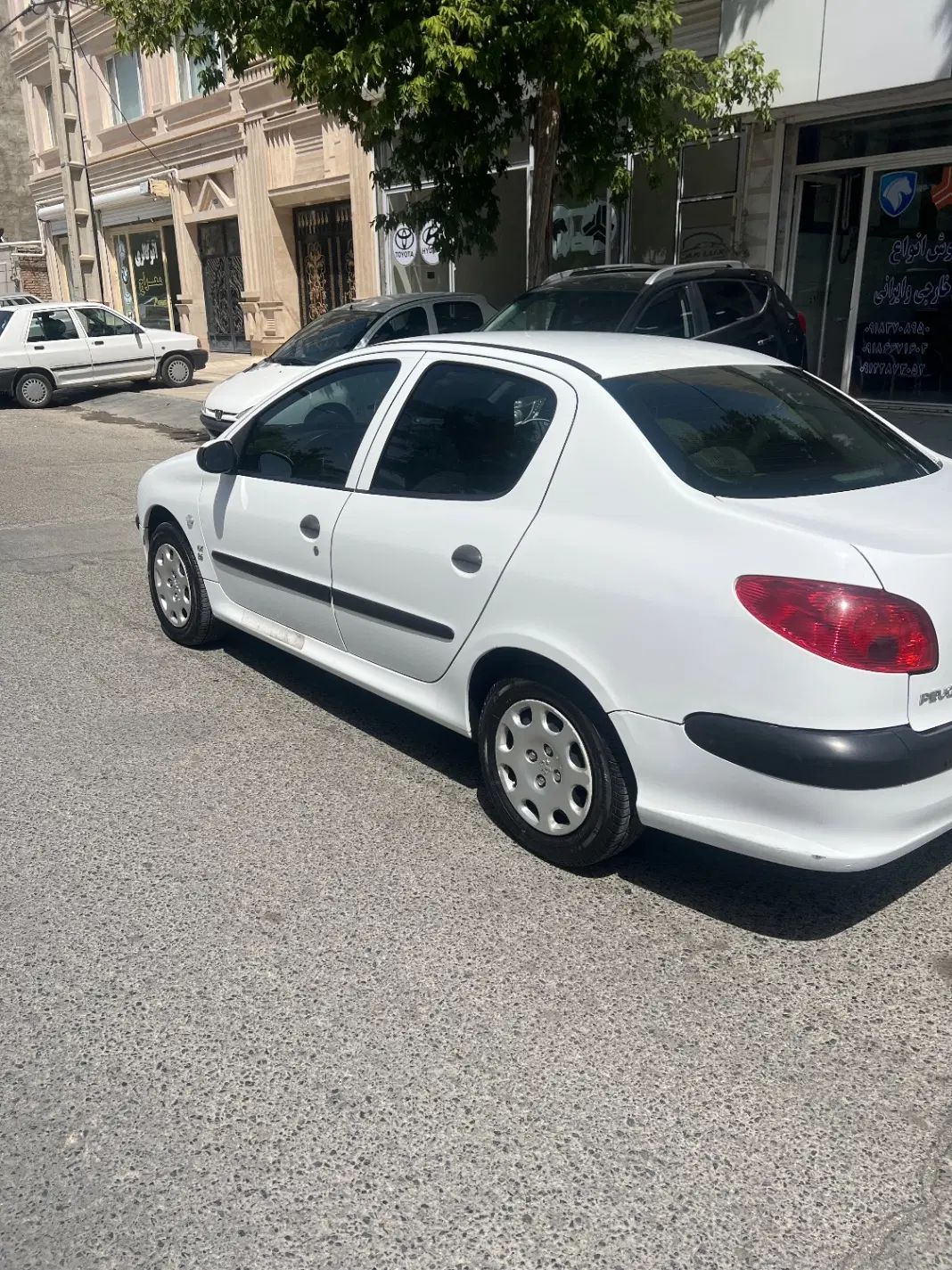 پژو ۲۰۶ صندوق دار v8 - 1398