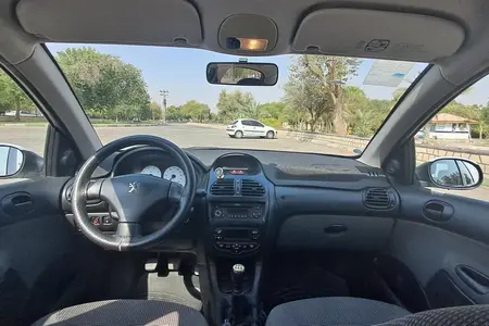 پژو ۲۰۶ صندوق دار v8 - 1396