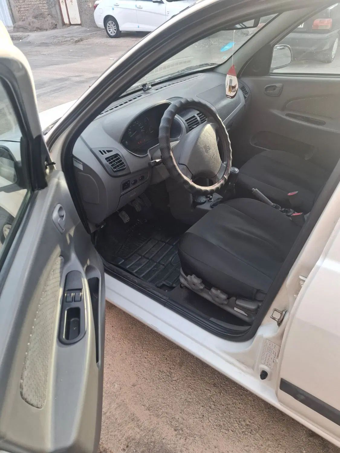 تیبا صندوق دار SX - 1391