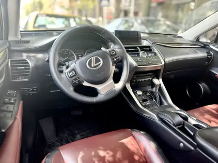 لکسوس NX 200T توربو - 2016