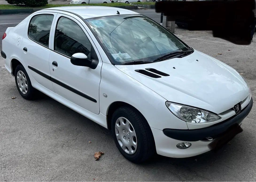 پژو ۲۰۶ صندوق دار v8 - 1395