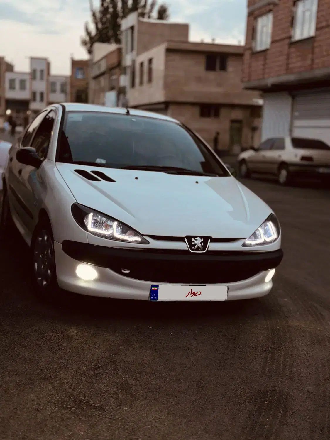پژو ۲۰۶ صندوق دار v8 - 1394