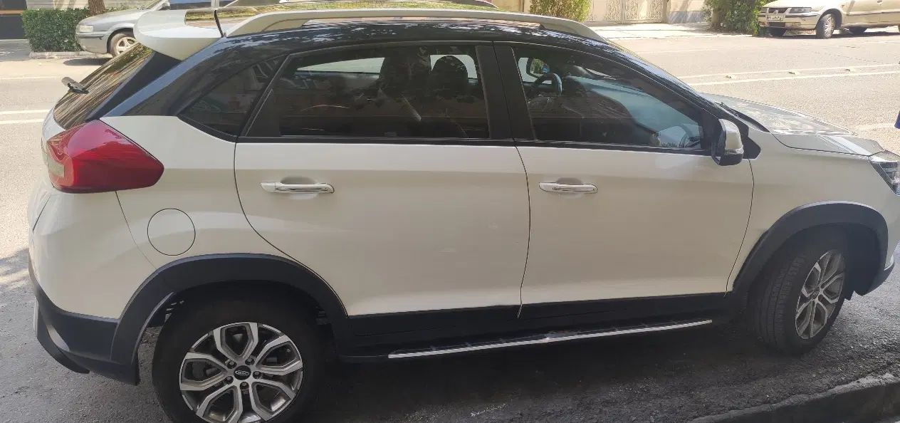 ام وی ام X22 اتوماتیک اسپرت لاکچری - 1400