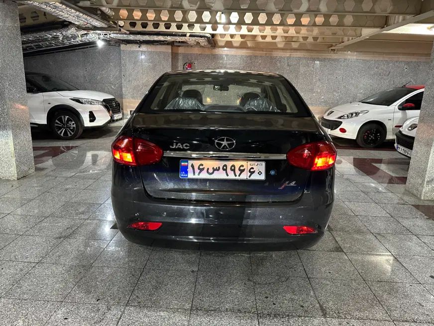 جک J4 اتوماتیک ساده - 1404