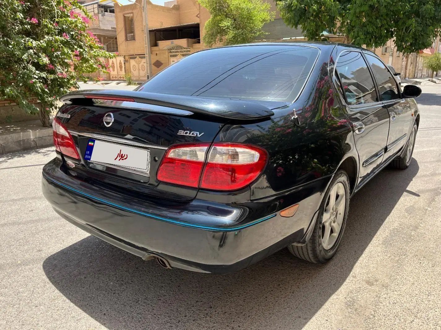 نیسان ماکسیما دنده‌ای - 1381