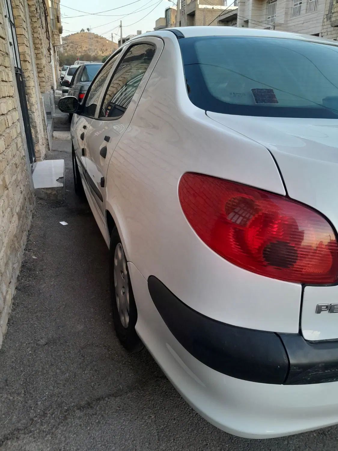 پژو ۲۰۶ صندوق دار v8 - 1395