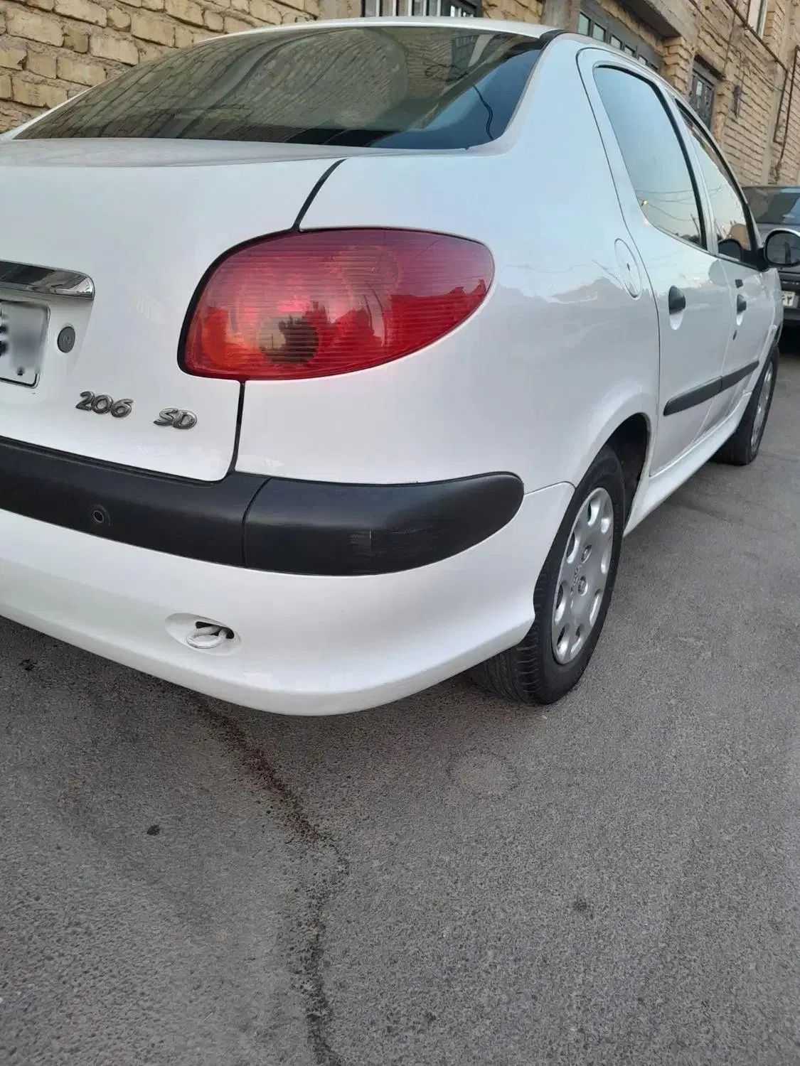 پژو ۲۰۶ صندوق دار v8 - 1395