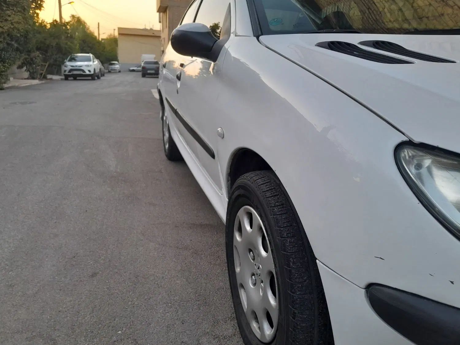 پژو ۲۰۶ صندوق دار v8 - 1395