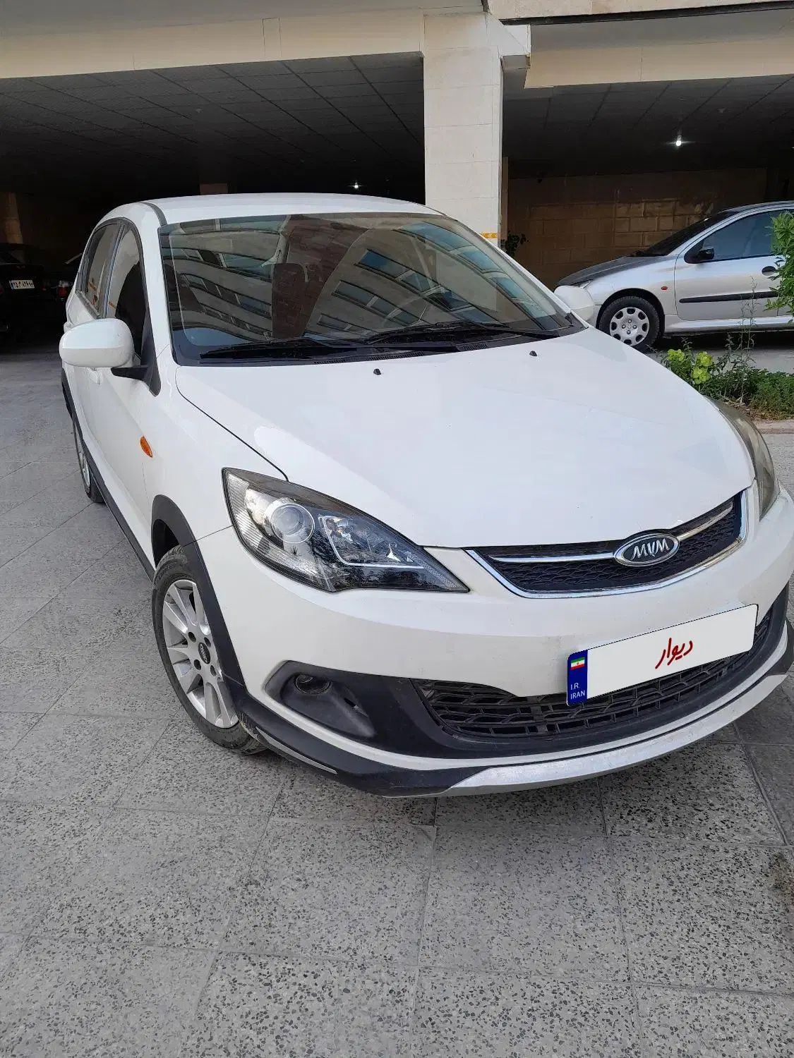 ام وی ام 315 هاچ بک ساده دنده ای - 1396
