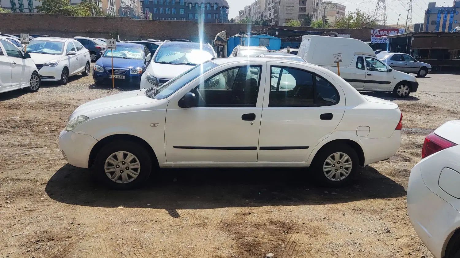 تیبا صندوق دار SX - 1399