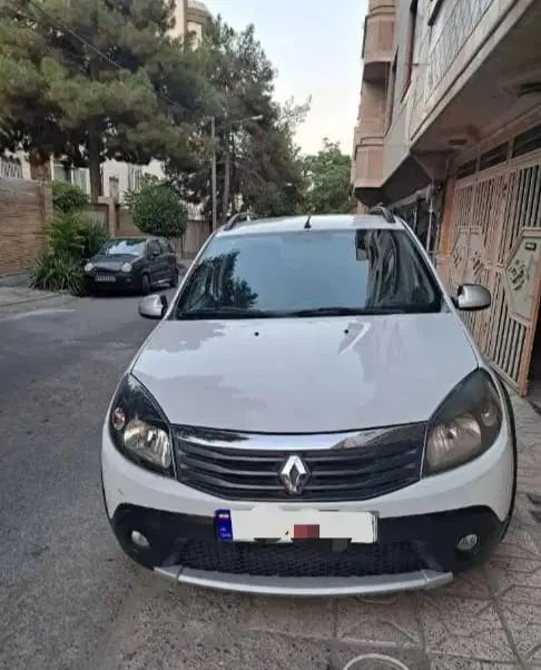 خودرو رنو، ساندرو آگهی ann_20078281