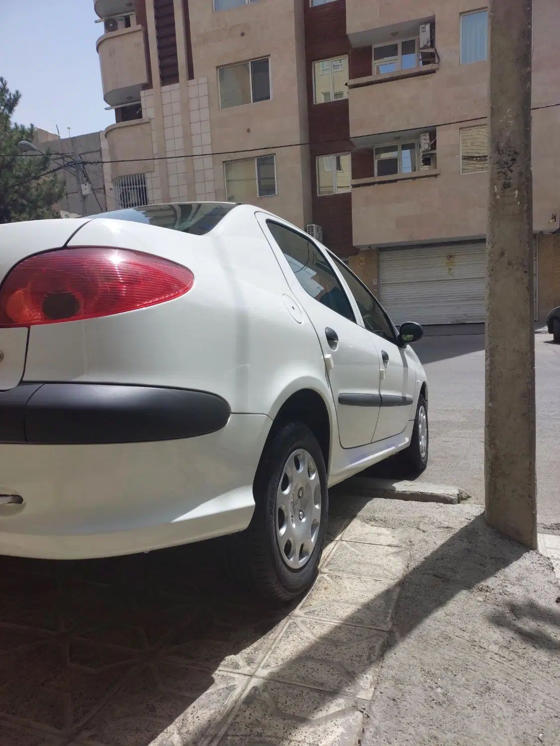 پژو ۲۰۶ صندوق دار v8 - 1395