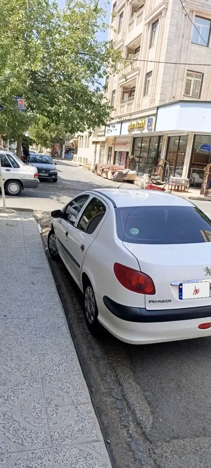 پژو ۲۰۶ صندوق دار v8 - 1398