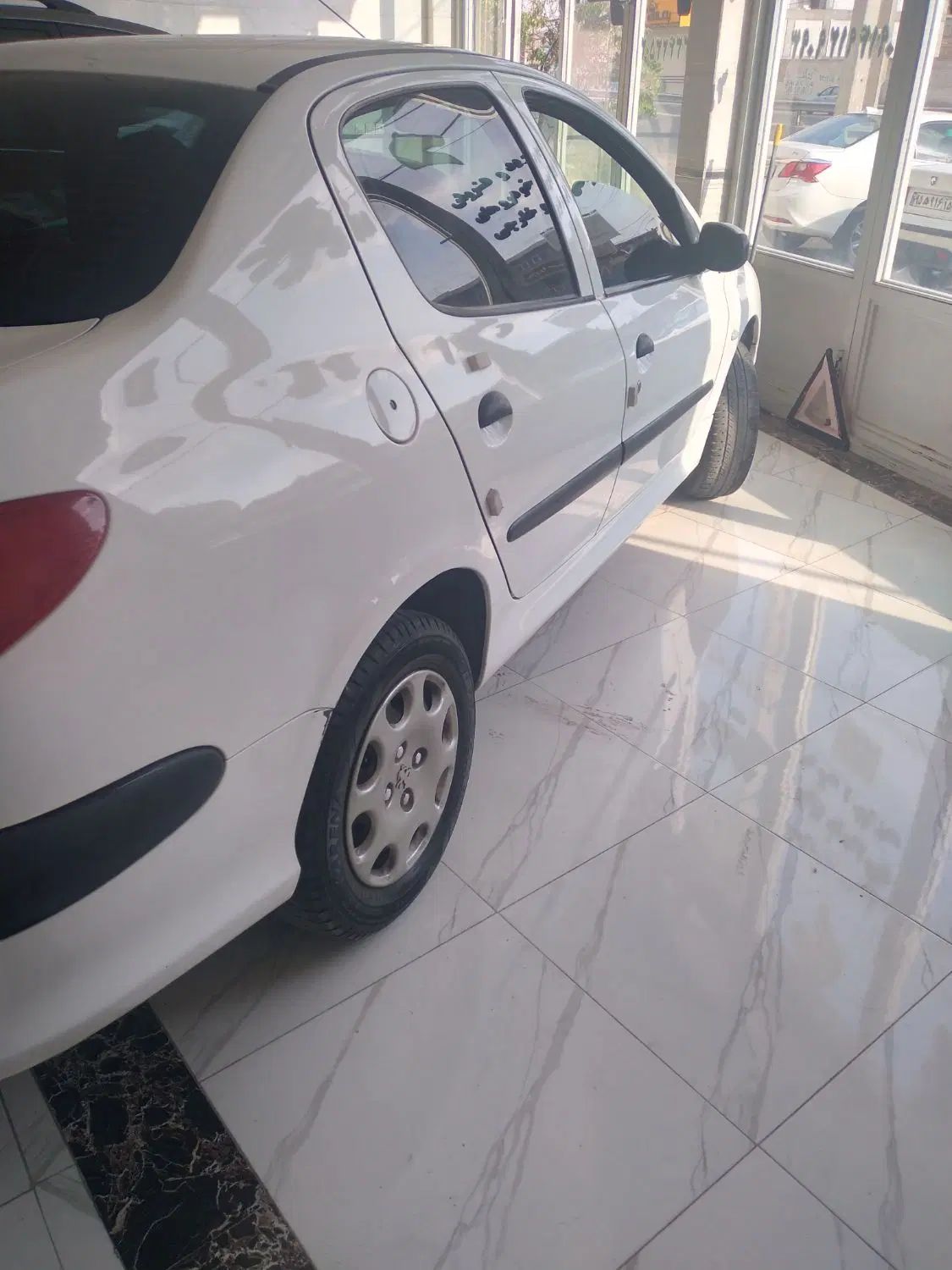 پژو ۲۰۶ صندوق دار v8 - 1395