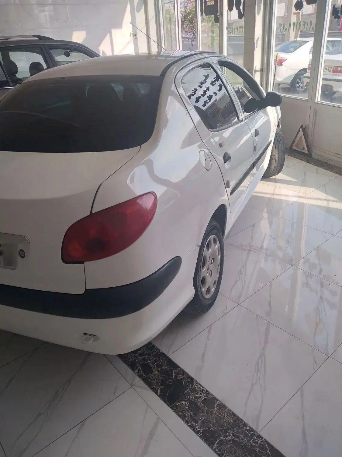 پژو ۲۰۶ صندوق دار v8 - 1395