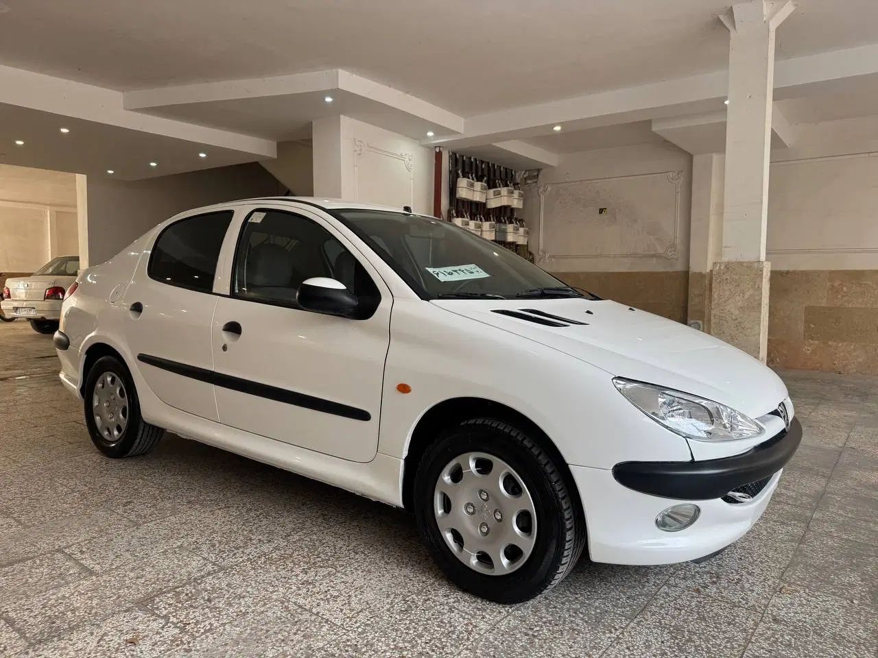 پژو ۲۰۶ صندوق دار v8 - 1396