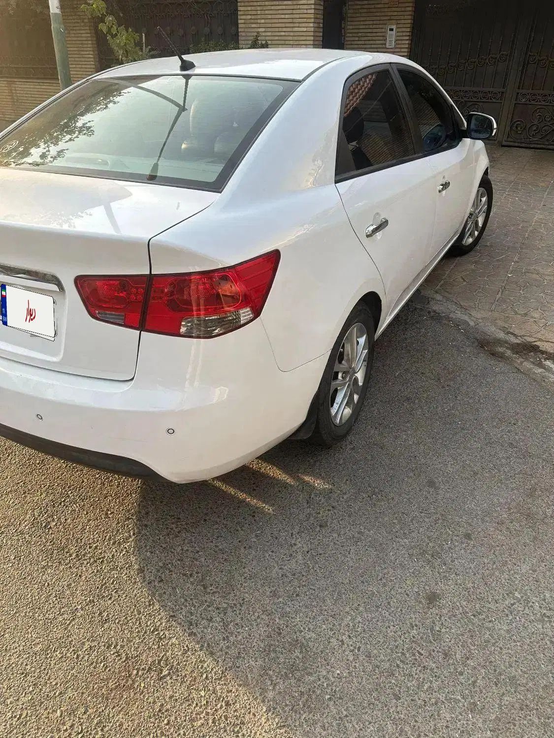 کیا سراتو 2.0 لیتر اتوماتیک GT لاین - 2018