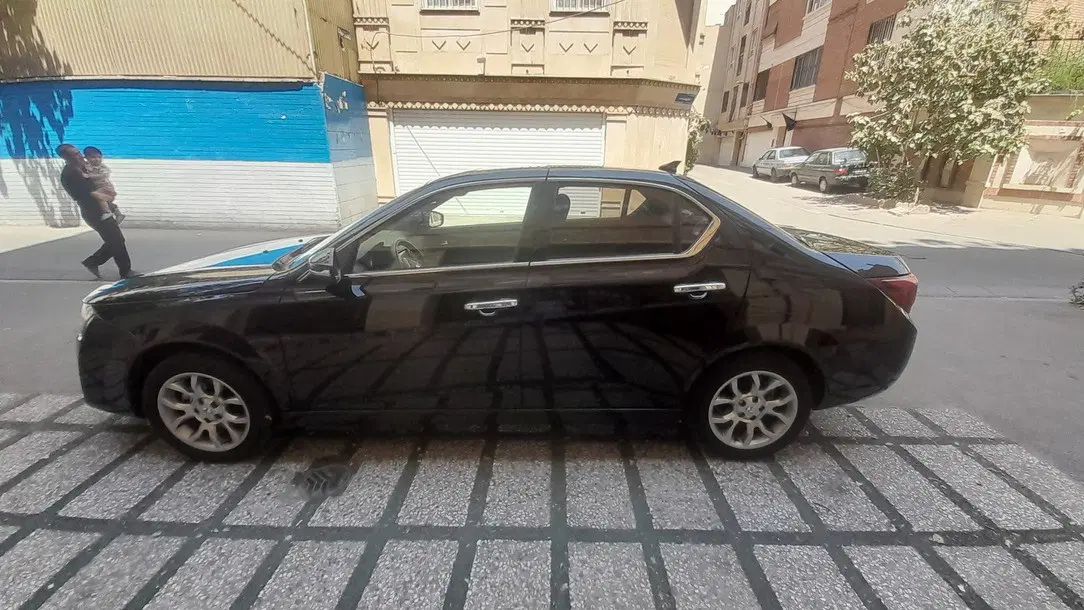 دنا پلاس توربو 6 دنده - 1401