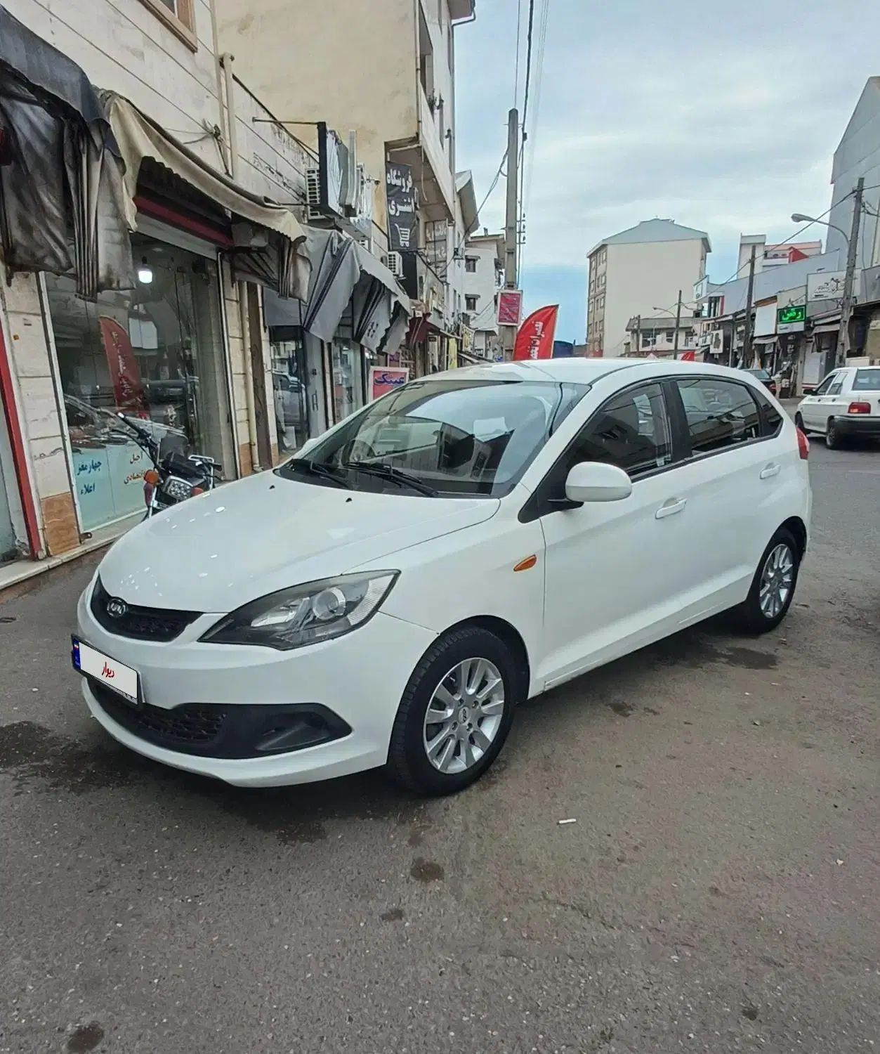 ام وی ام 315 هاچ بک اسپرت لاکچری - 1394
