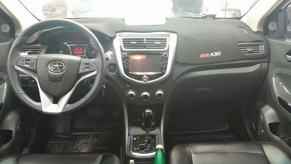جک J4 اتوماتیک ساده - 1401