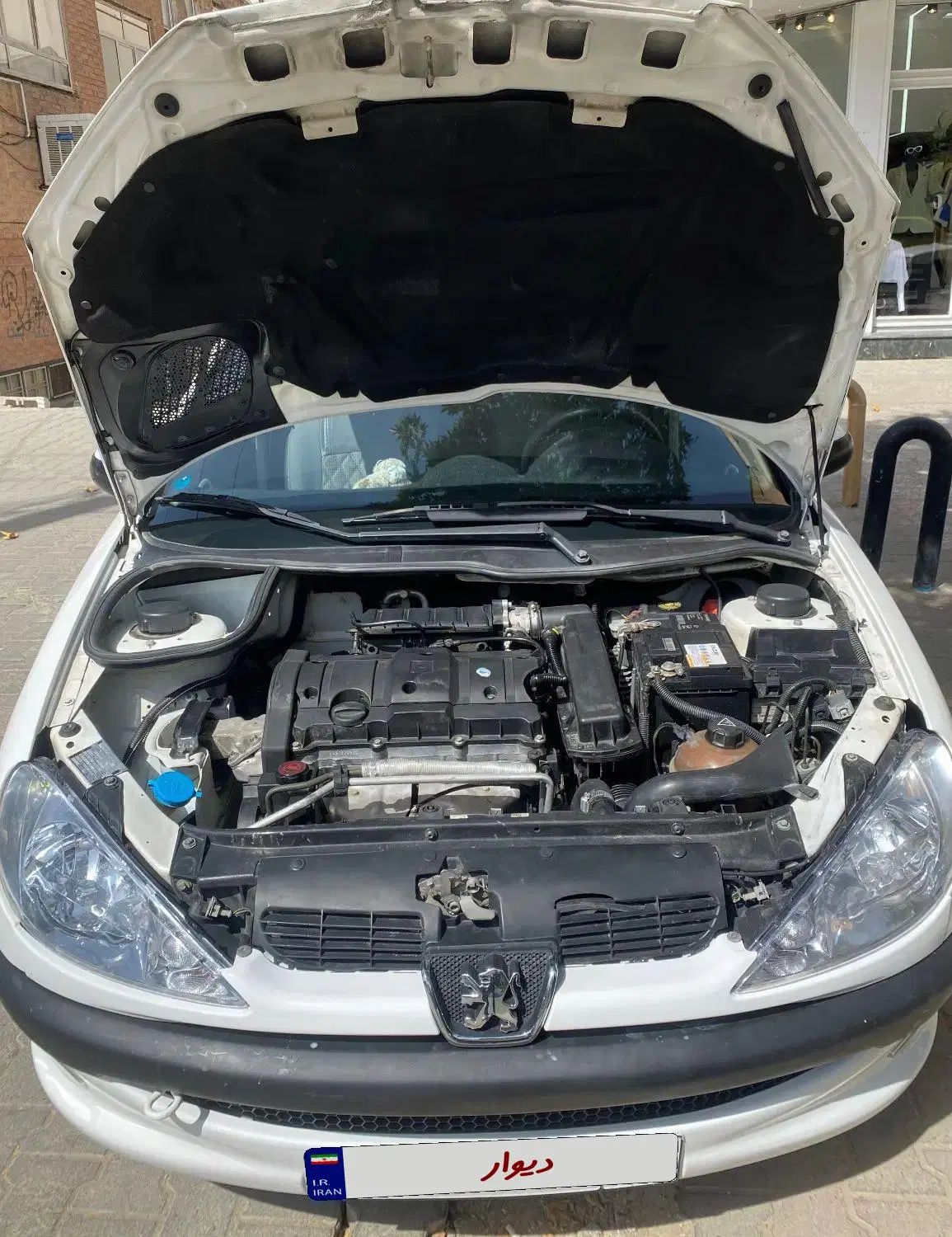 پژو ۲۰۶ صندوق دار v8 - 1393