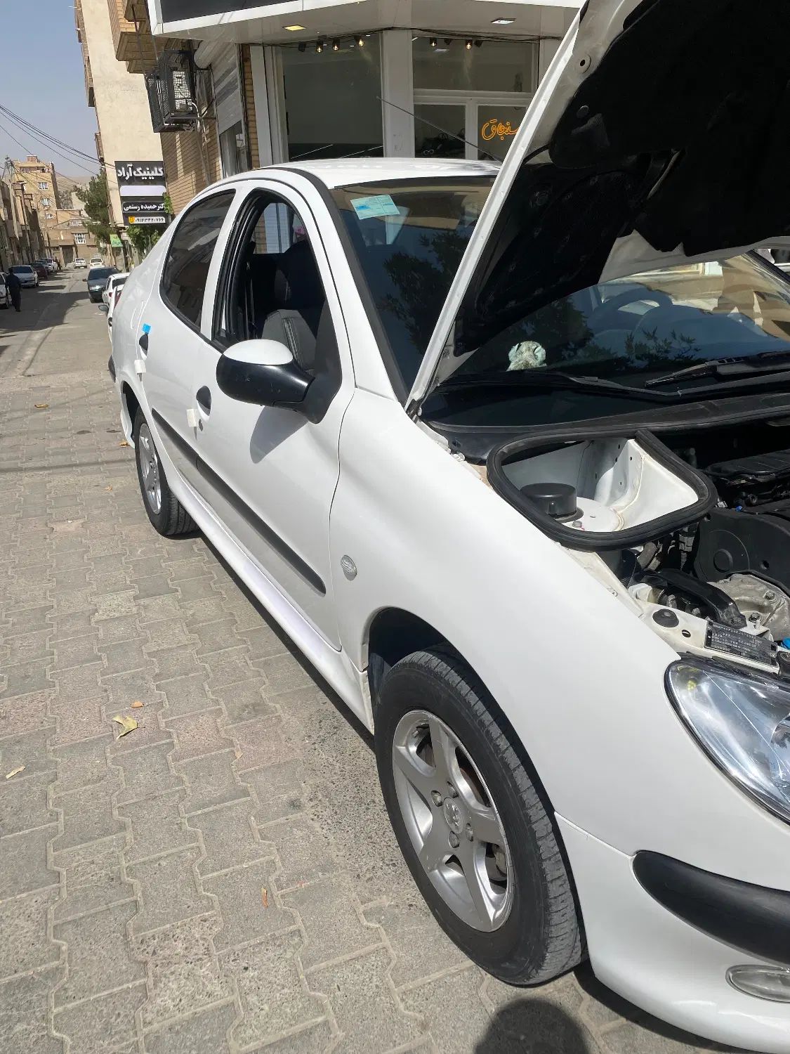 پژو ۲۰۶ صندوق دار v8 - 1393