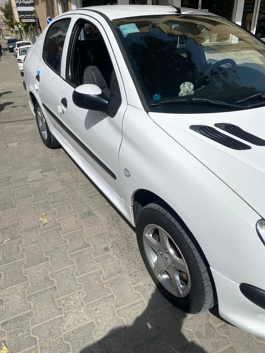 پژو ۲۰۶ صندوق دار v8 - 1393