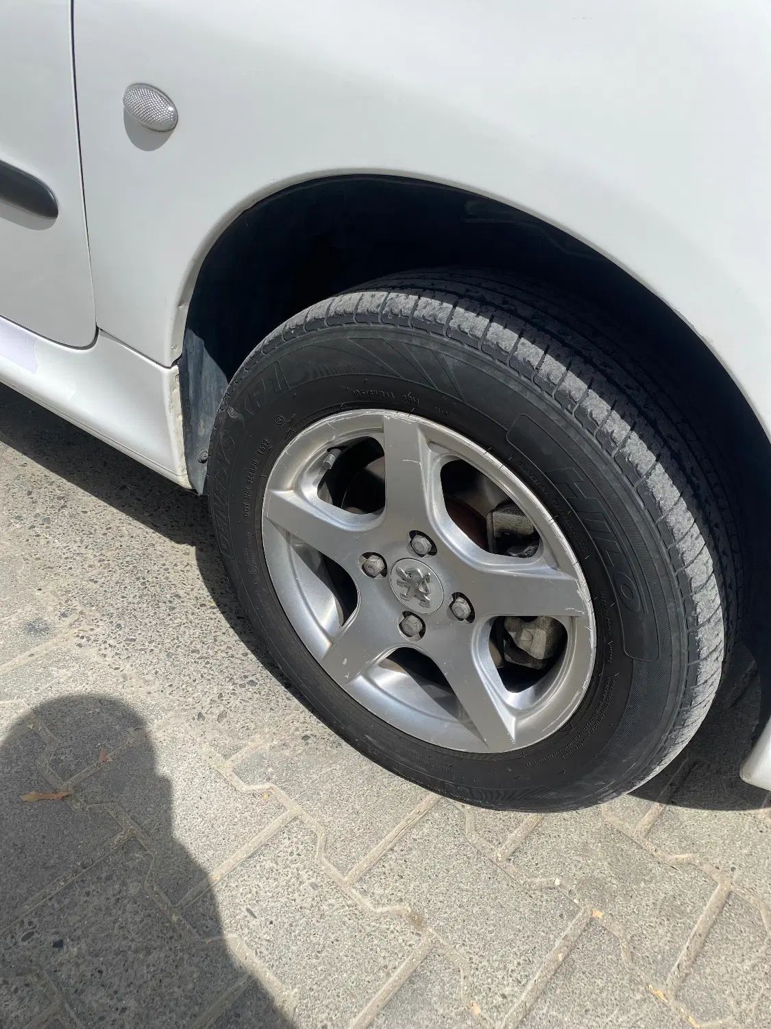پژو ۲۰۶ صندوق دار v8 - 1393