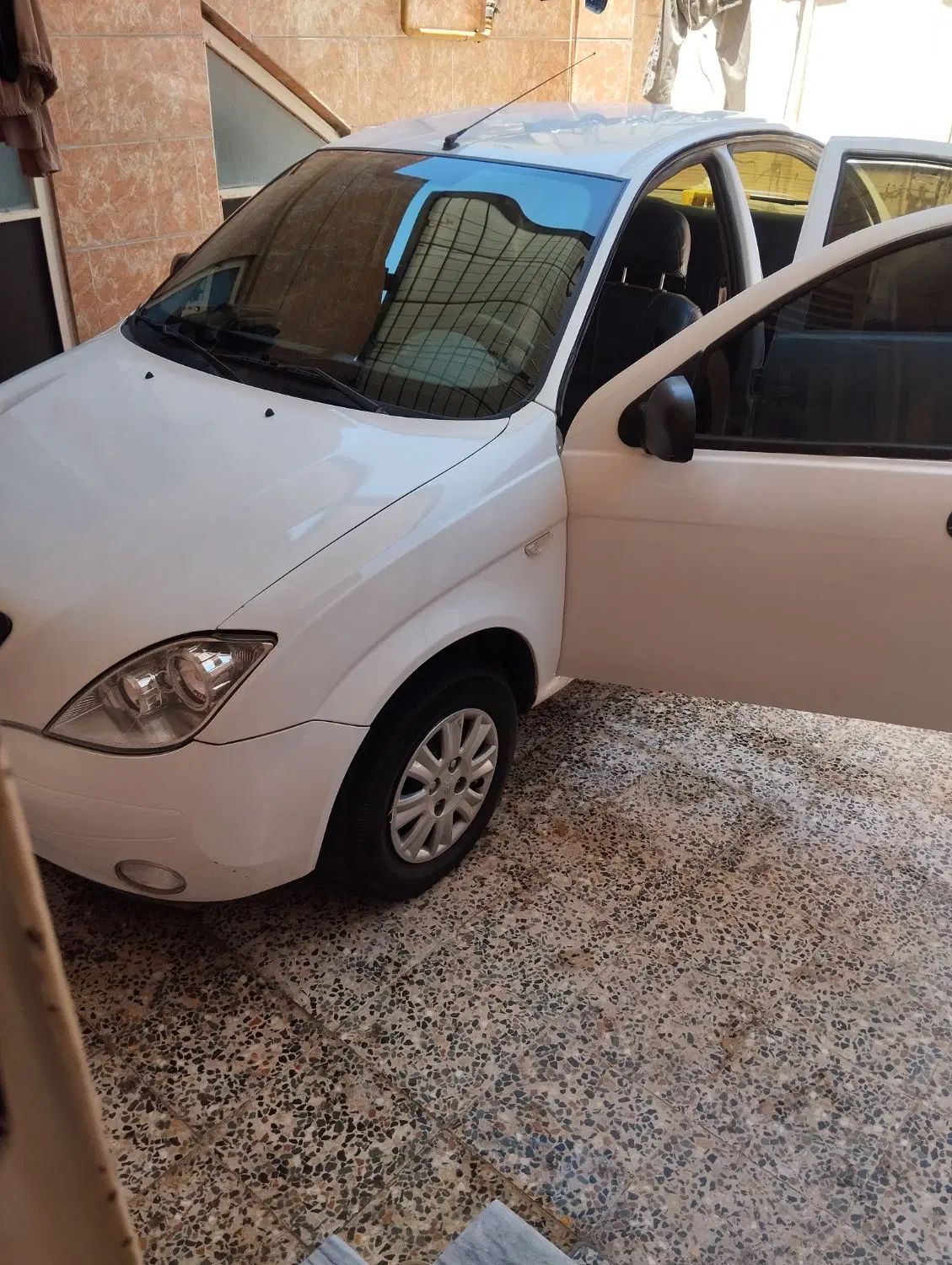 تیبا صندوق دار SX - 1395