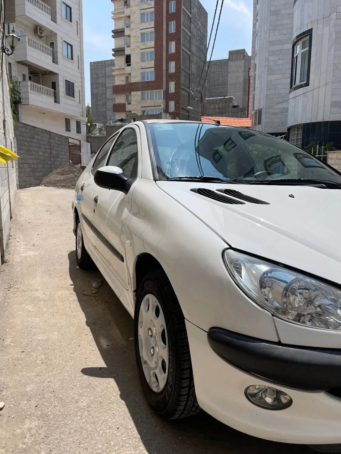 پژو ۲۰۶ صندوق دار v8 - 1396
