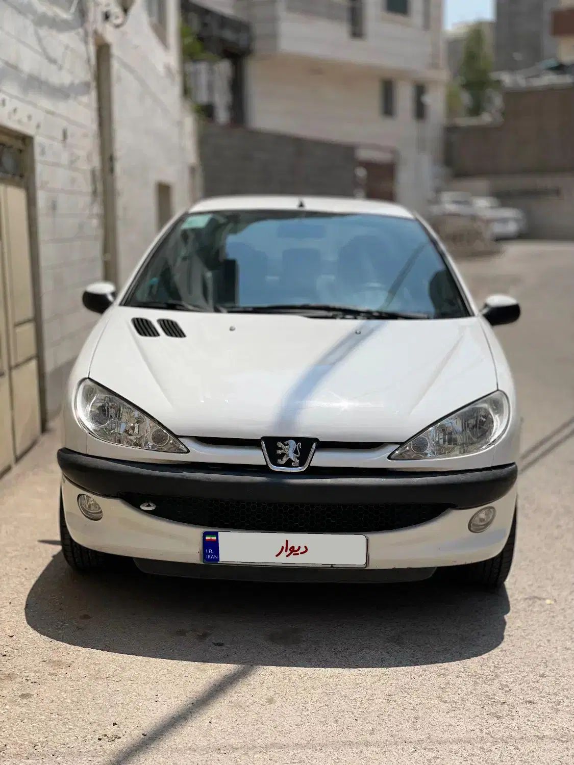 پژو ۲۰۶ صندوق دار v8 - 1396