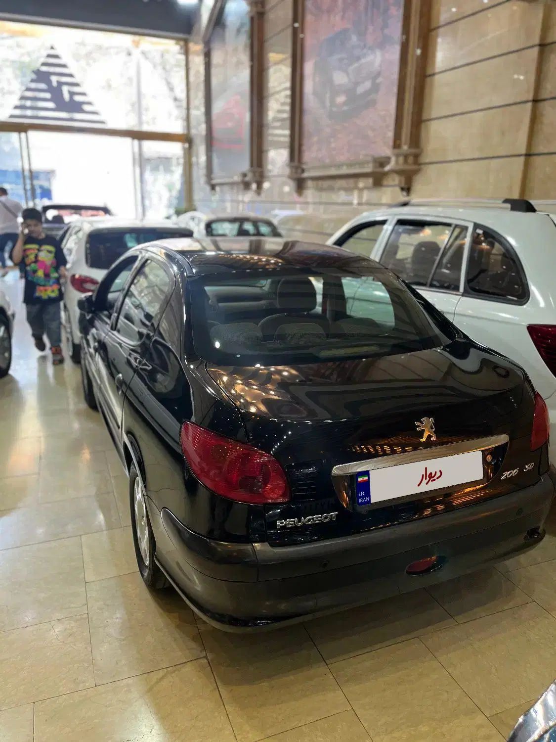 پژو ۲۰۶ صندوق دار v8 - 1395