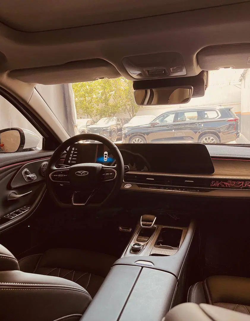 فونیکس آریزو 8 اکسلنت - 2025