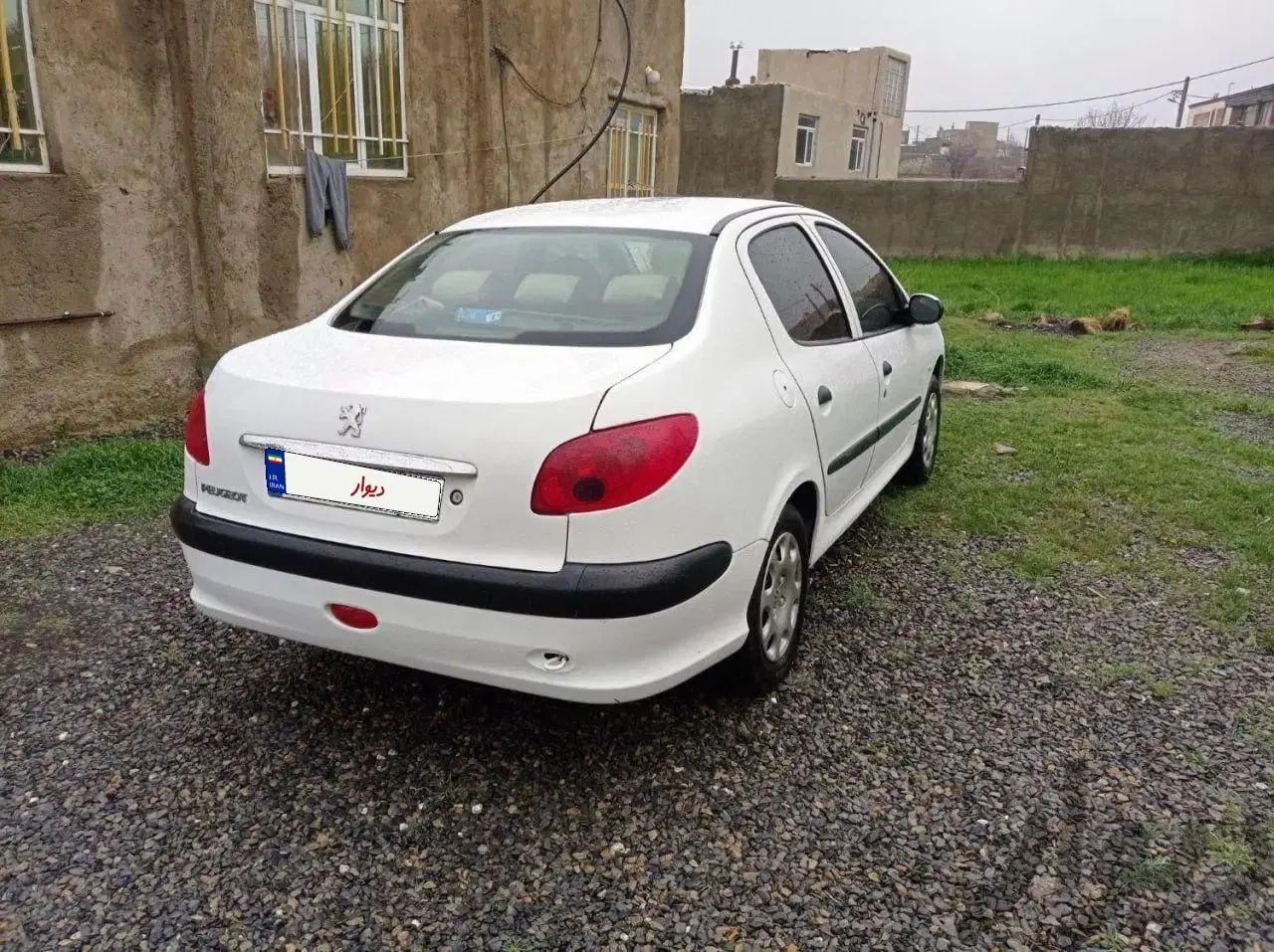 پژو ۲۰۶ صندوق دار v8 - 1398