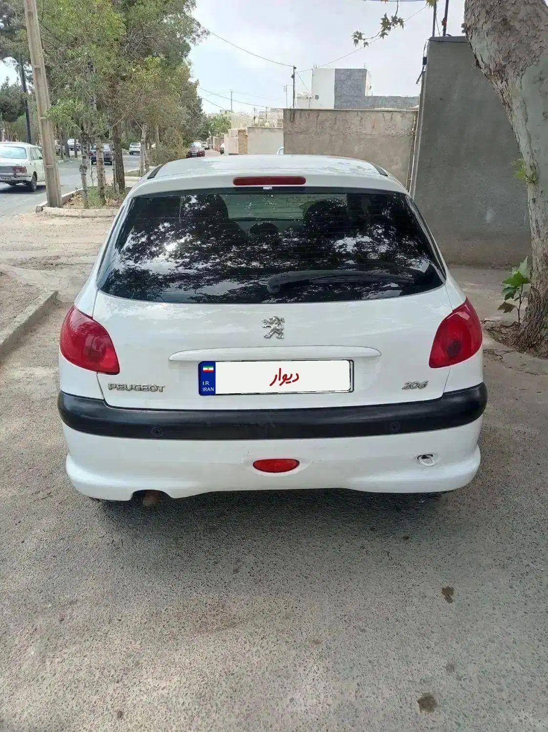 پژو 206 تیپ 2 - 1395