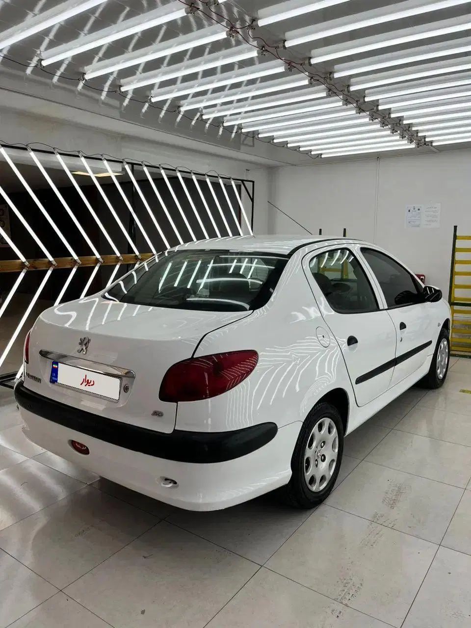 پژو ۲۰۶ صندوق دار v8 - 1396