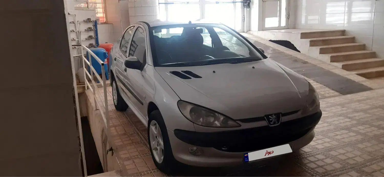 پژو ۲۰۶ صندوق دار v8 - 1392