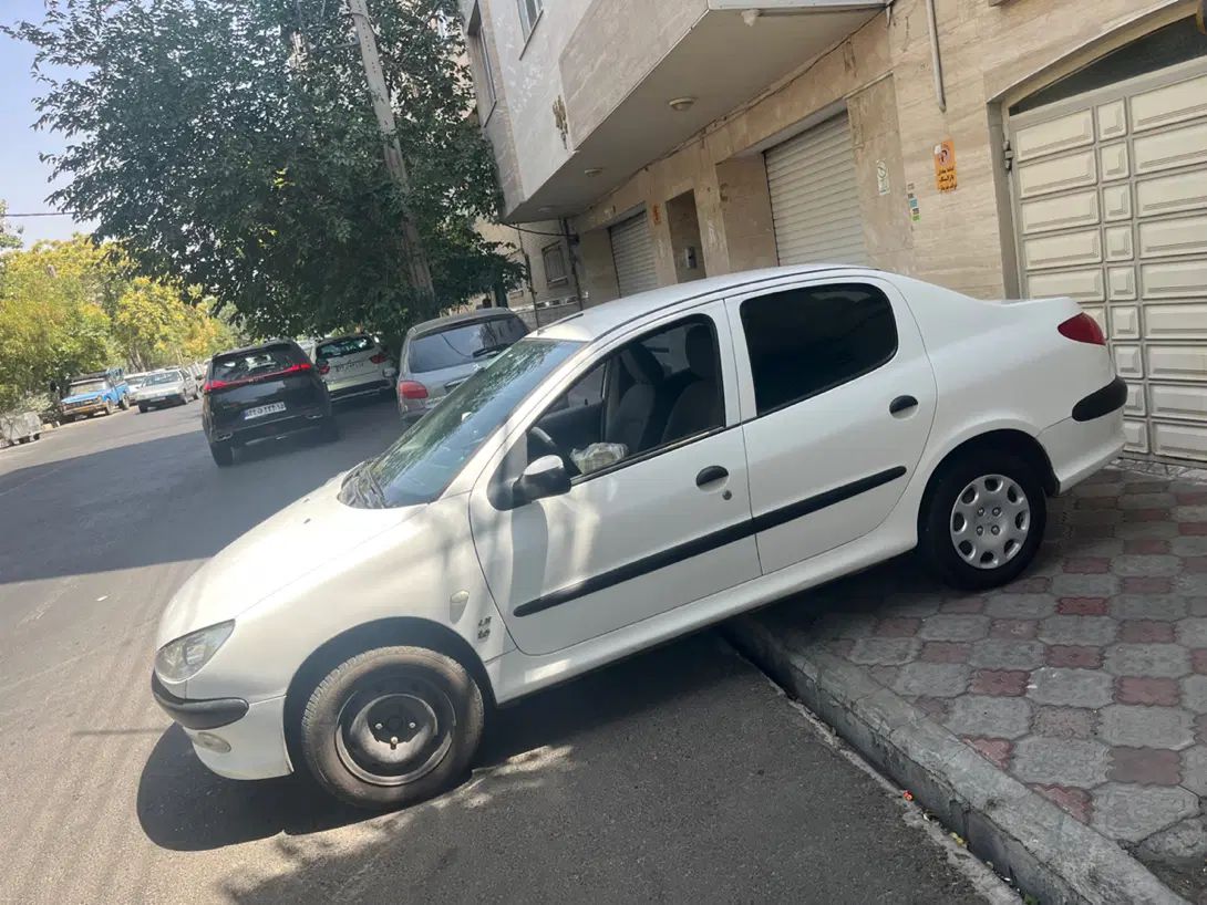 خودرو پژو، ۲۰۶ صندوق دار آگهی ann_20080521