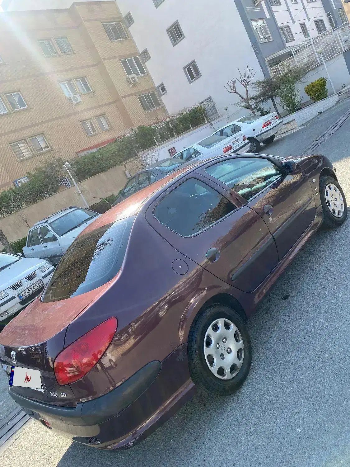 پژو ۲۰۶ صندوق دار v8 - 1393
