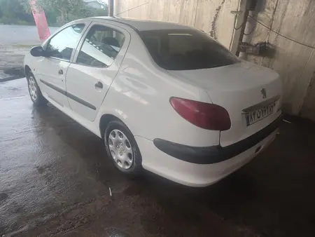 پژو ۲۰۶ صندوق دار v8 - 1390